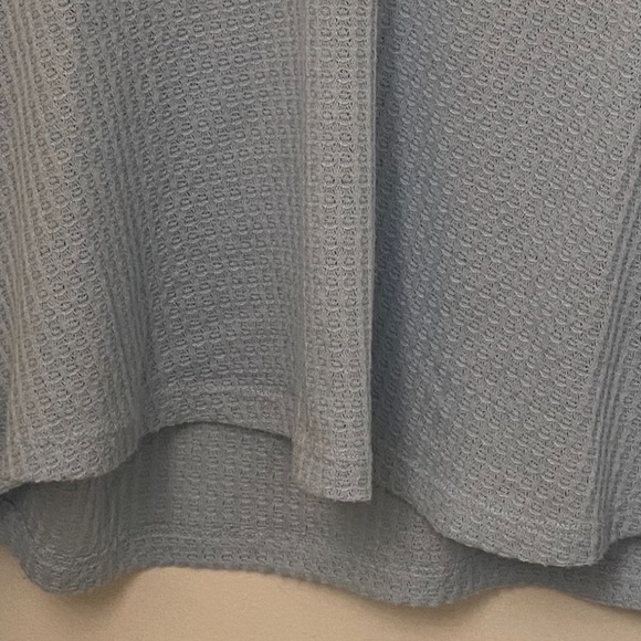 Blue ruched sleeved v neck crop top - Picture 1 of 3